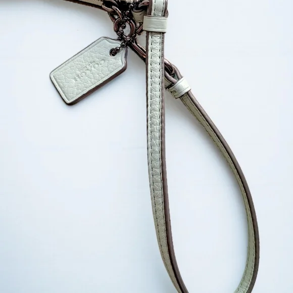 Coach Brave Wristlet - Picture 6 of 9